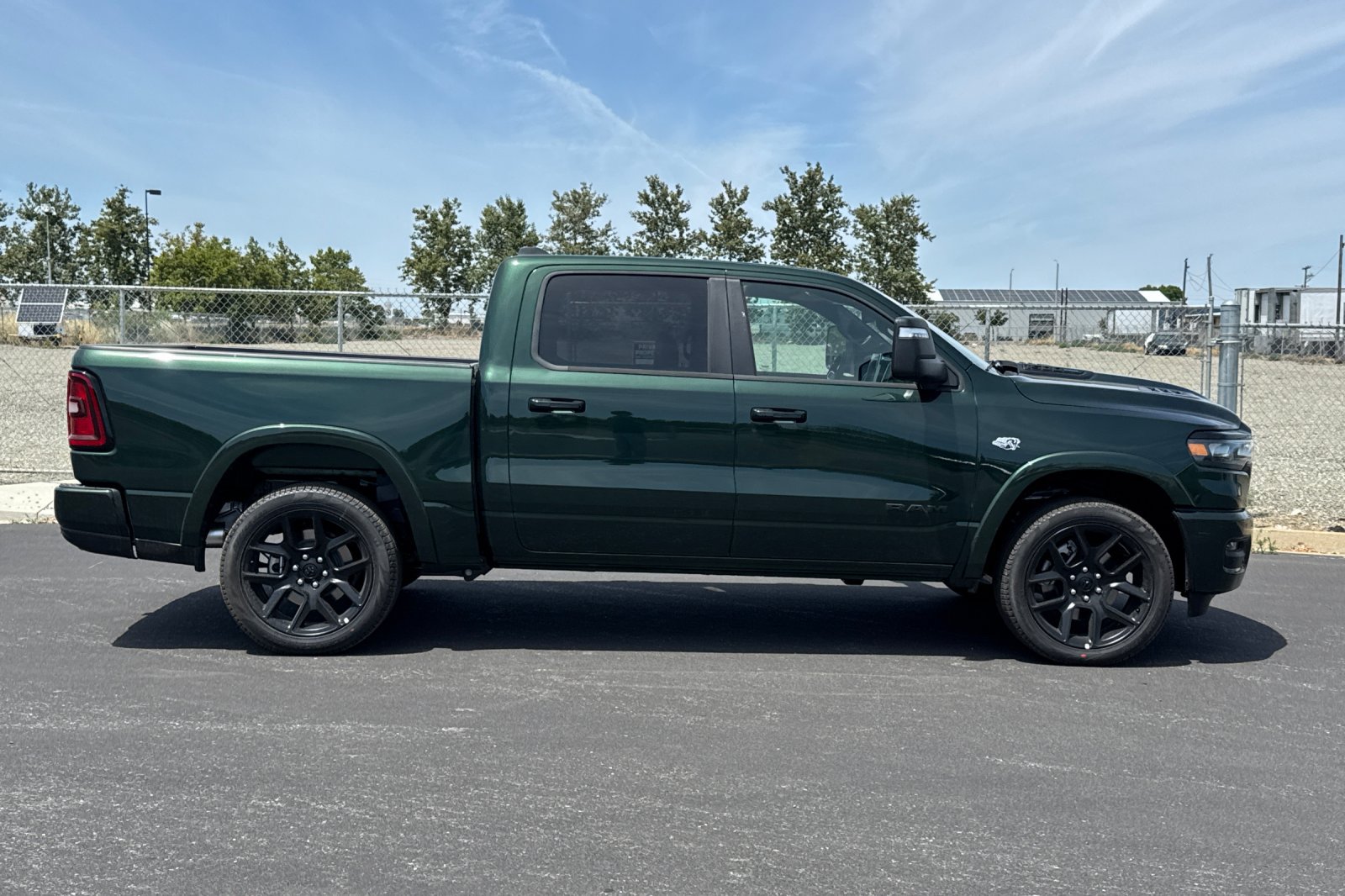 New 2026 RAM 1500 Laramie AWD/4WD image 2