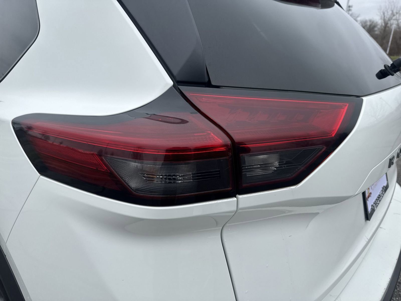 Used 2024 Nissan Rogue S image 26