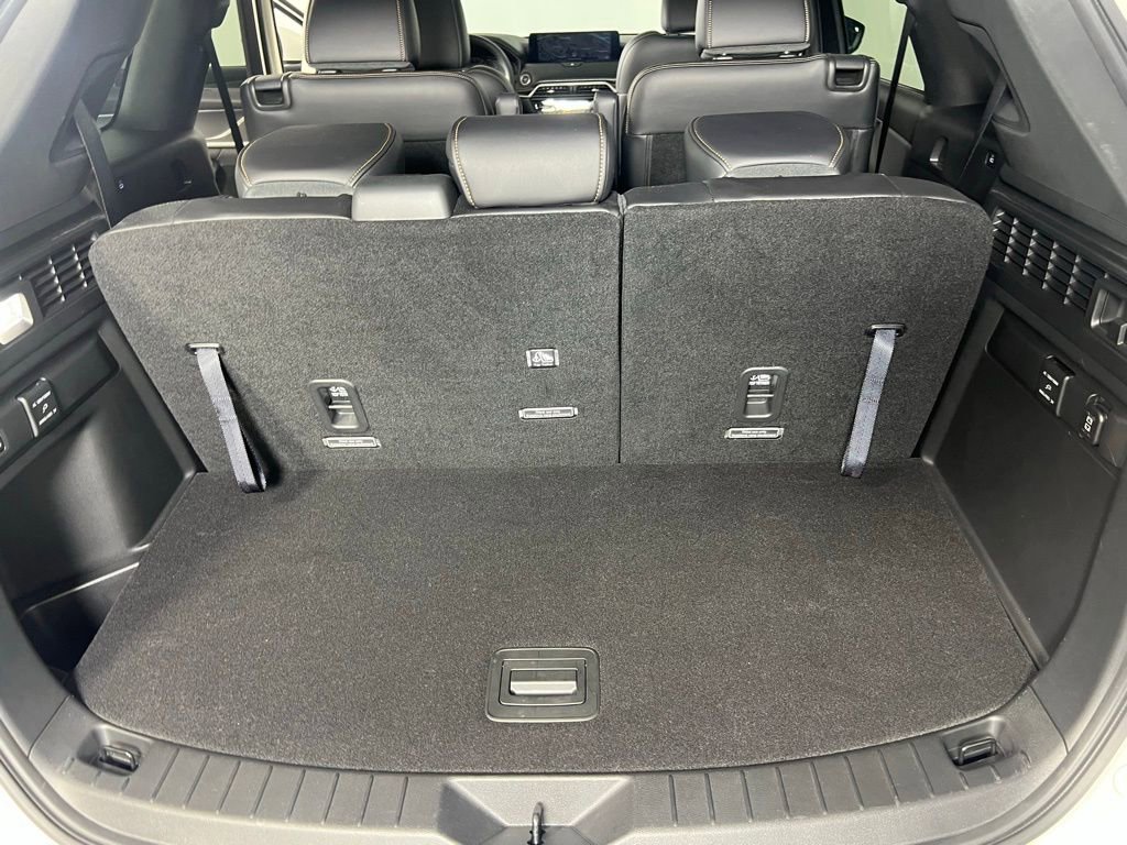 Used 2025 MAZDA CX-90 Plug-In Hybrid w/ Premium Plus image 36