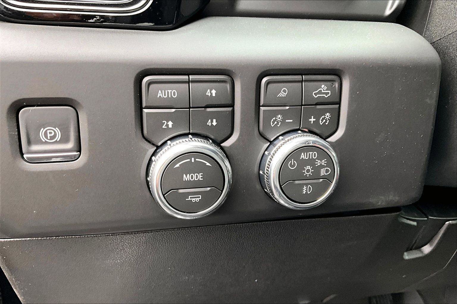 New 2026 GMC Sierra 2500 AT4 image 21