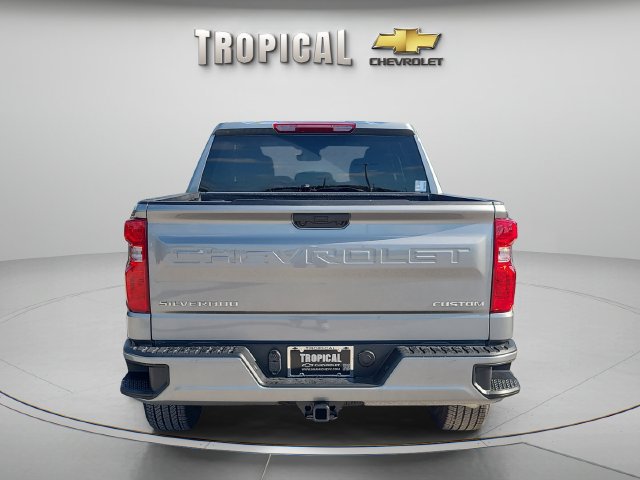 New 2026 Chevrolet Silverado 1500 Custom RWD image 4