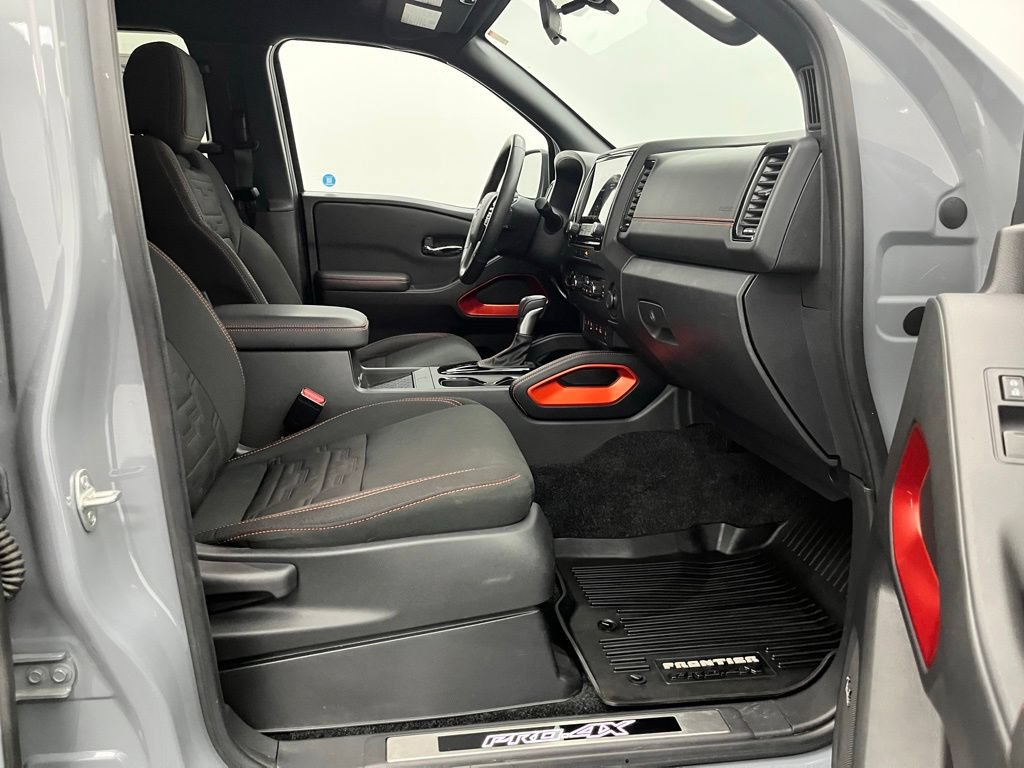 Used 2023 Nissan Frontier PRO-4X w/ Pro Convenience Package AWD/4WD image 29