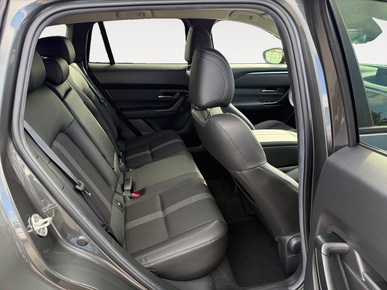 Certified 2024 MAZDA CX-50 AWD 2.5 S w/ Select Package image 18