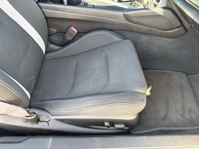 Used 2017 Chevrolet Camaro LT w/ Technology Package image 11