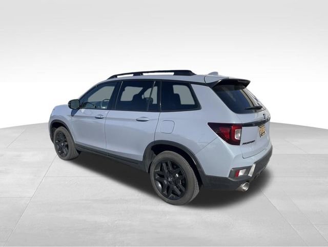 Used 2024 Honda Passport Black Edition image 6