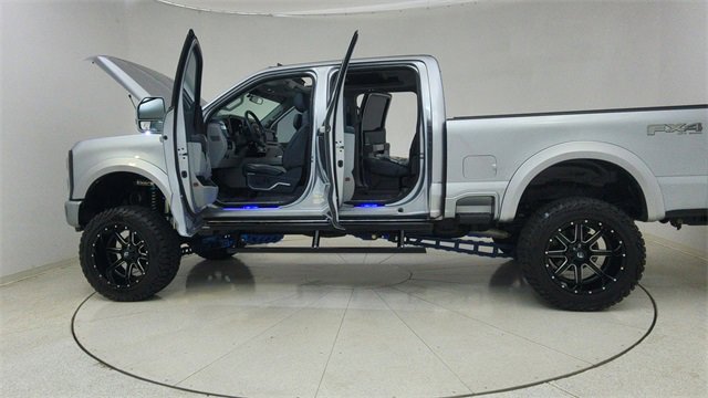 Used 2024 Ford F250 Limited w/ FX4 Off-Road Package image 79