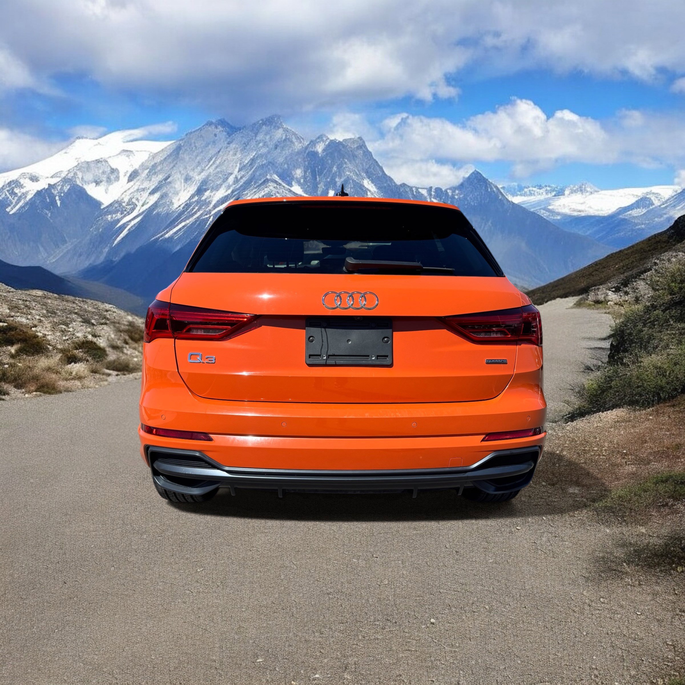 Used 2020 Audi Q3 2.0T Prestige w/ Prestige Package image 4