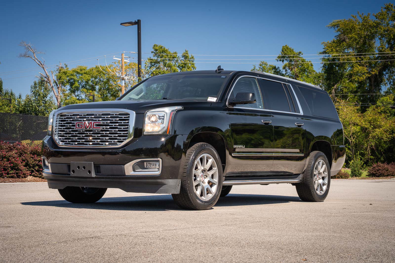 Used 2018 GMC Yukon XL Denali w/ Open Road Package AWD/4WD image 5