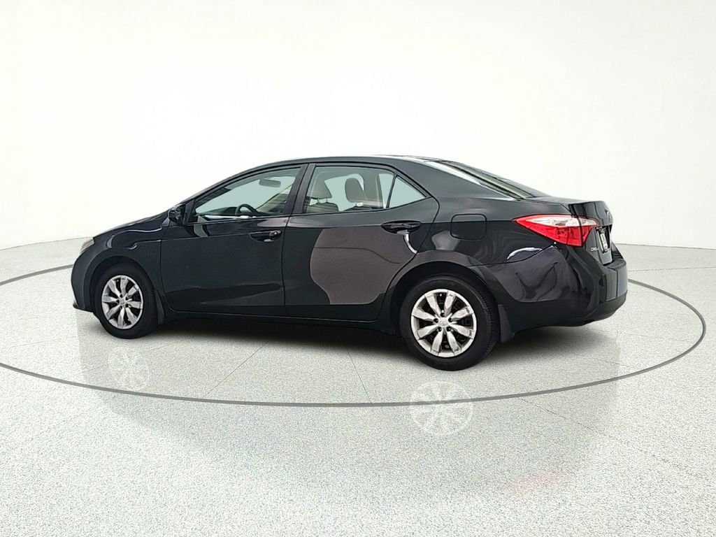 Used 2015 Toyota Corolla LE FWD image 5