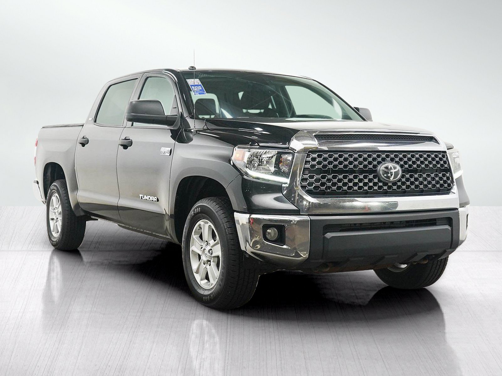 Used 2019 Toyota Tundra SR5 AWD/4WD image 7