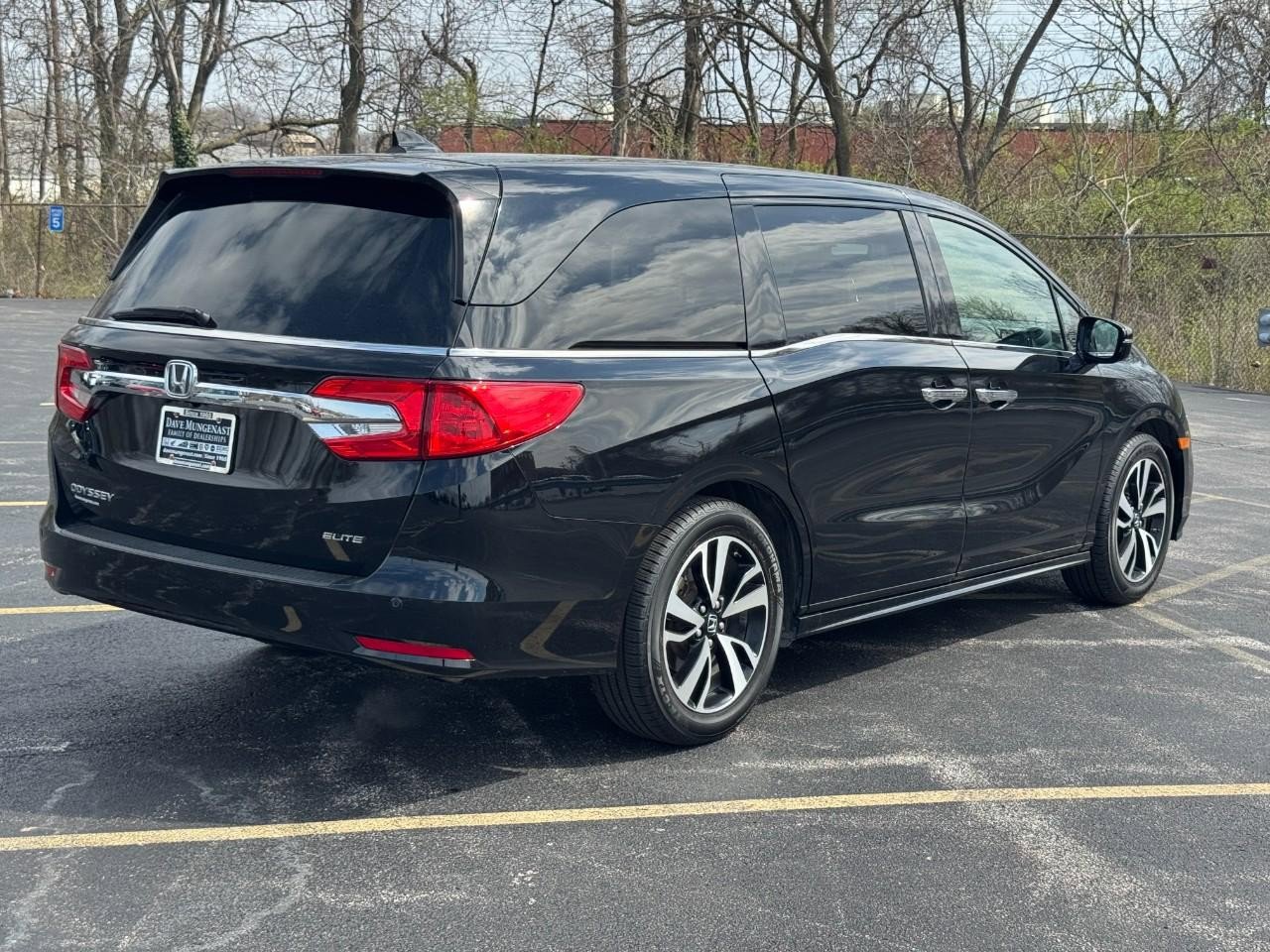 Used 2018 Honda Odyssey Elite image 4
