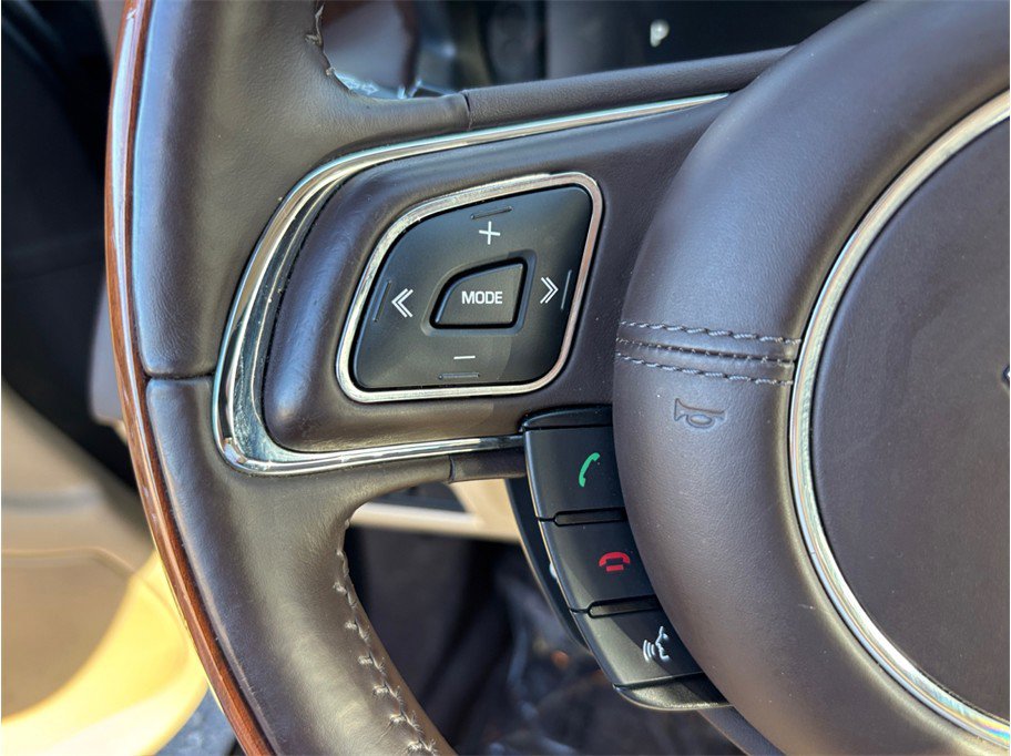 Used 2017 Jaguar XJ R-Sport image 26