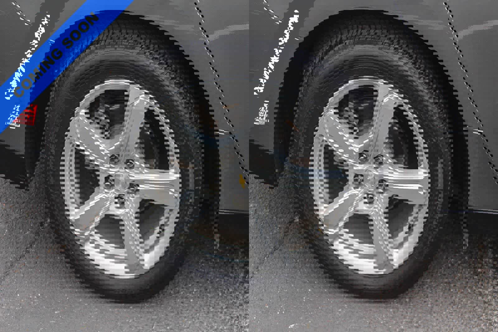 Used 2017 Chevrolet Volt LT w/ Comfort Package image 11