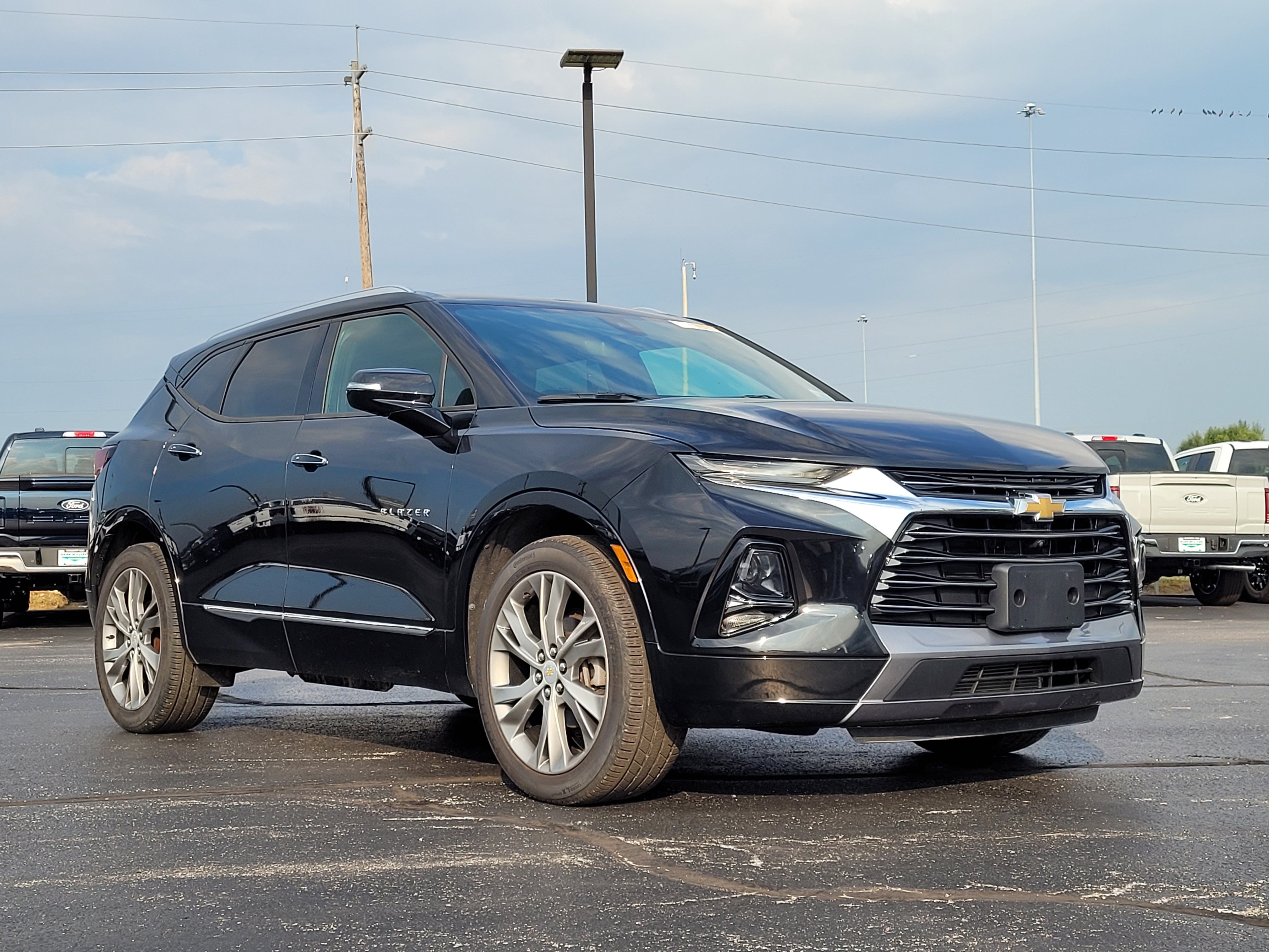 Used 2020 Chevrolet Blazer Premier w/ Driver Confidence II Package AWD/4WD image 1