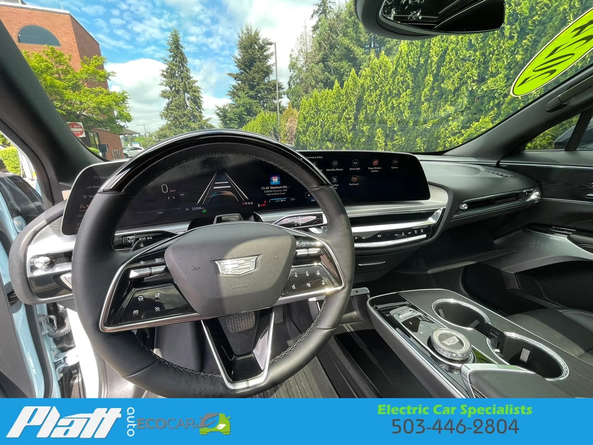 Used 2024 Cadillac Lyriq Sport AWD/4WD image 40