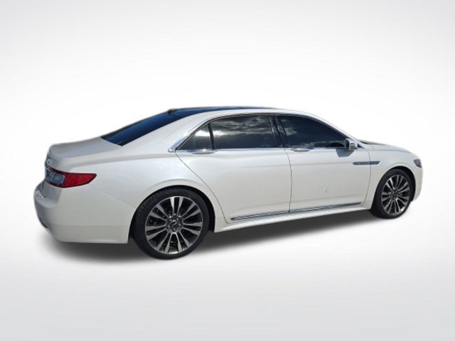 Used 2019 Lincoln Continental Select FWD image 3