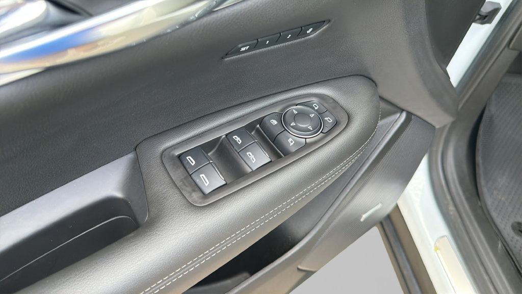 Used 2024 Cadillac XT6 Luxury FWD image 10