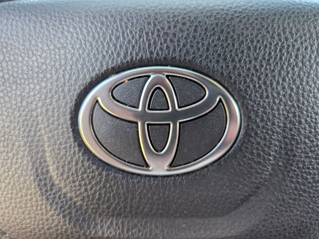 Used 2025 Toyota Tacoma TRD Off-Road AWD/4WD image 31