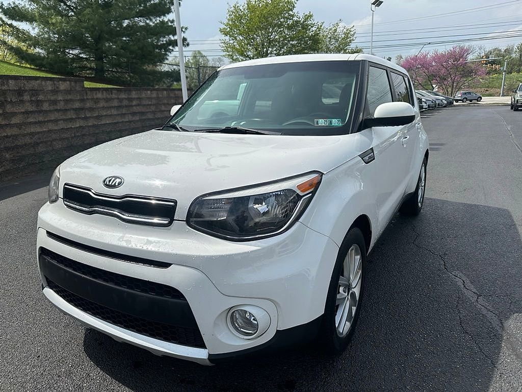 Used 2018 Kia Soul + image 9