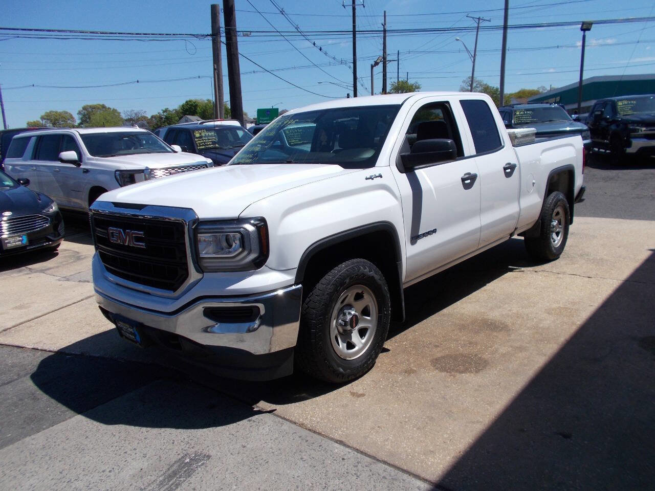 Used 2019 GMC Sierra 1500 Limited w/ Sierra Convenience Package AWD/4WD image 6