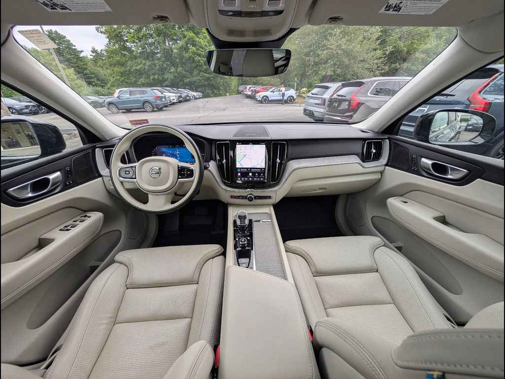 Certified 2024 Volvo XC60 T8 Ultimate w/ Protection Package Premier AWD/4WD image 11