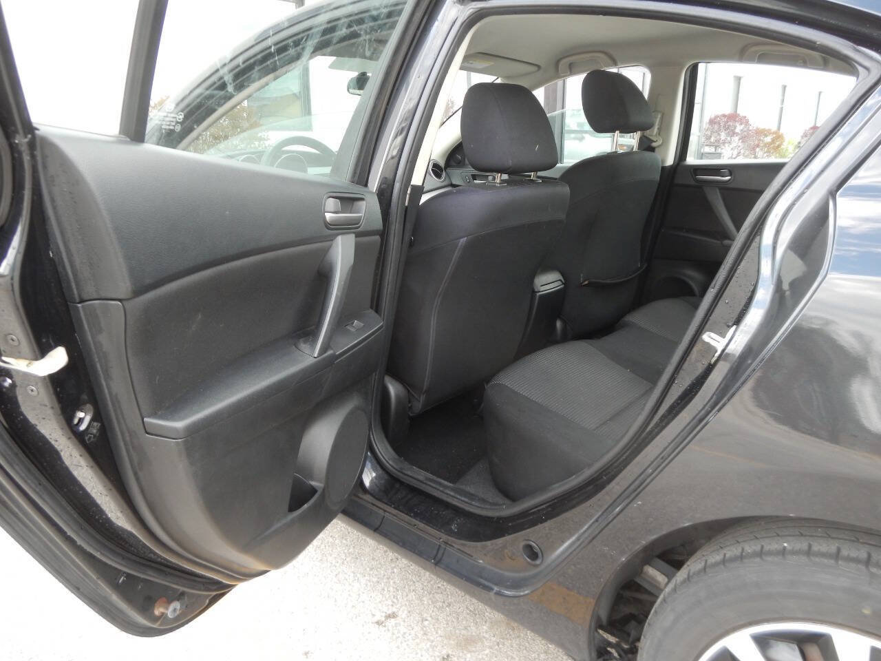 Used 2012 MAZDA MAZDA3 i Touring FWD image 28