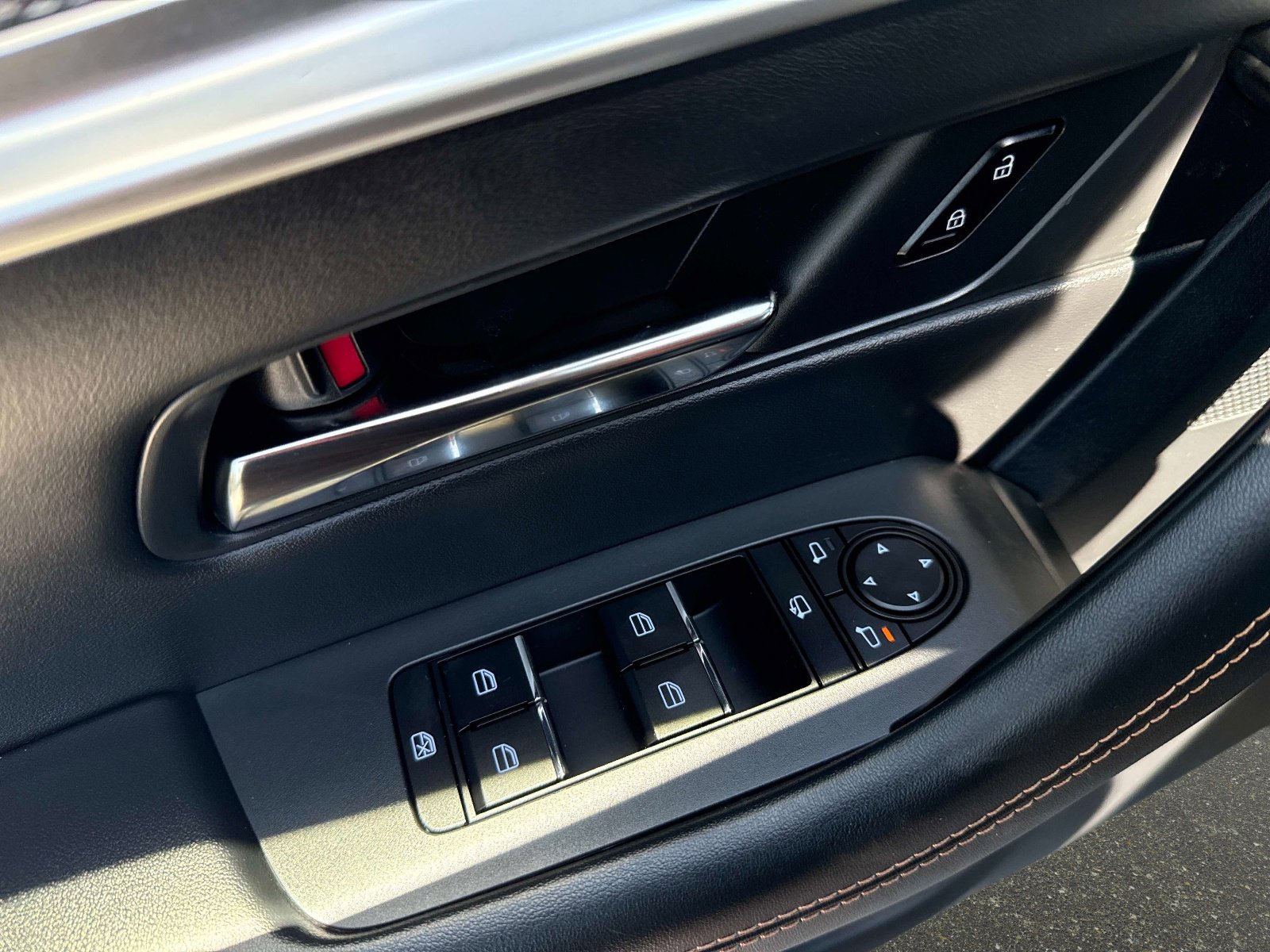 Used 2026 MAZDA CX-70 3.3 Turbo w/ Premium Plus Pkg AWD/4WD image 16