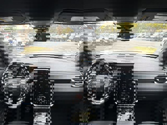 Used 2024 GMC Acadia Elevation image 23