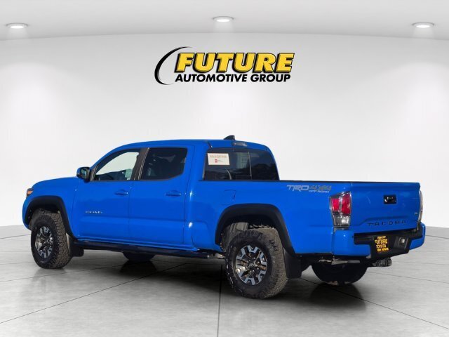 Certified 2020 Toyota Tacoma TRD Off-Road w/ TRD Premium Off Road Package AWD/4WD image 7
