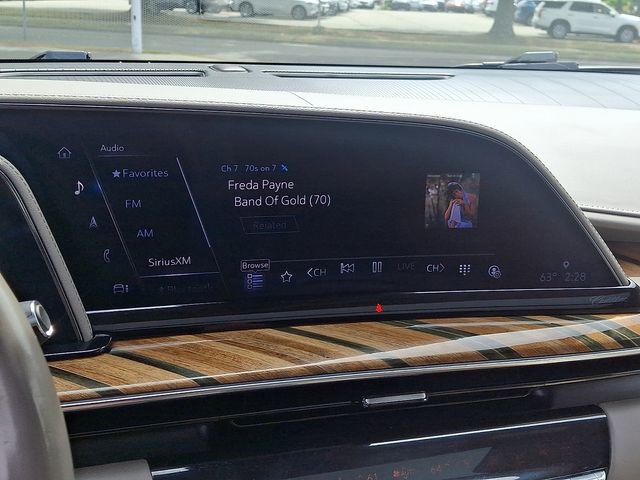 Used 2022 Cadillac Escalade Premium Luxury Platinum image 21