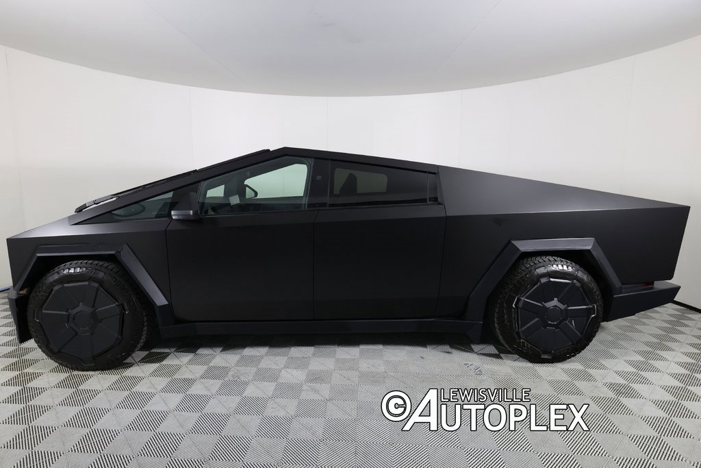 Used 2024 Tesla Cybertruck AWD Crew Cab image 13