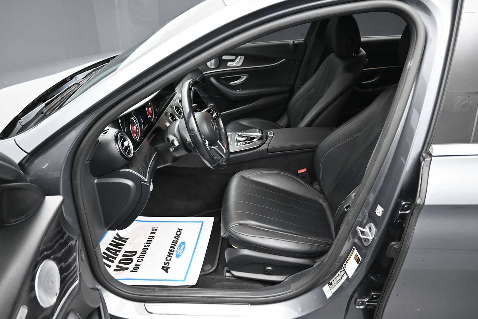 Used 2019 Mercedes-Benz E 300 4MATIC image 31