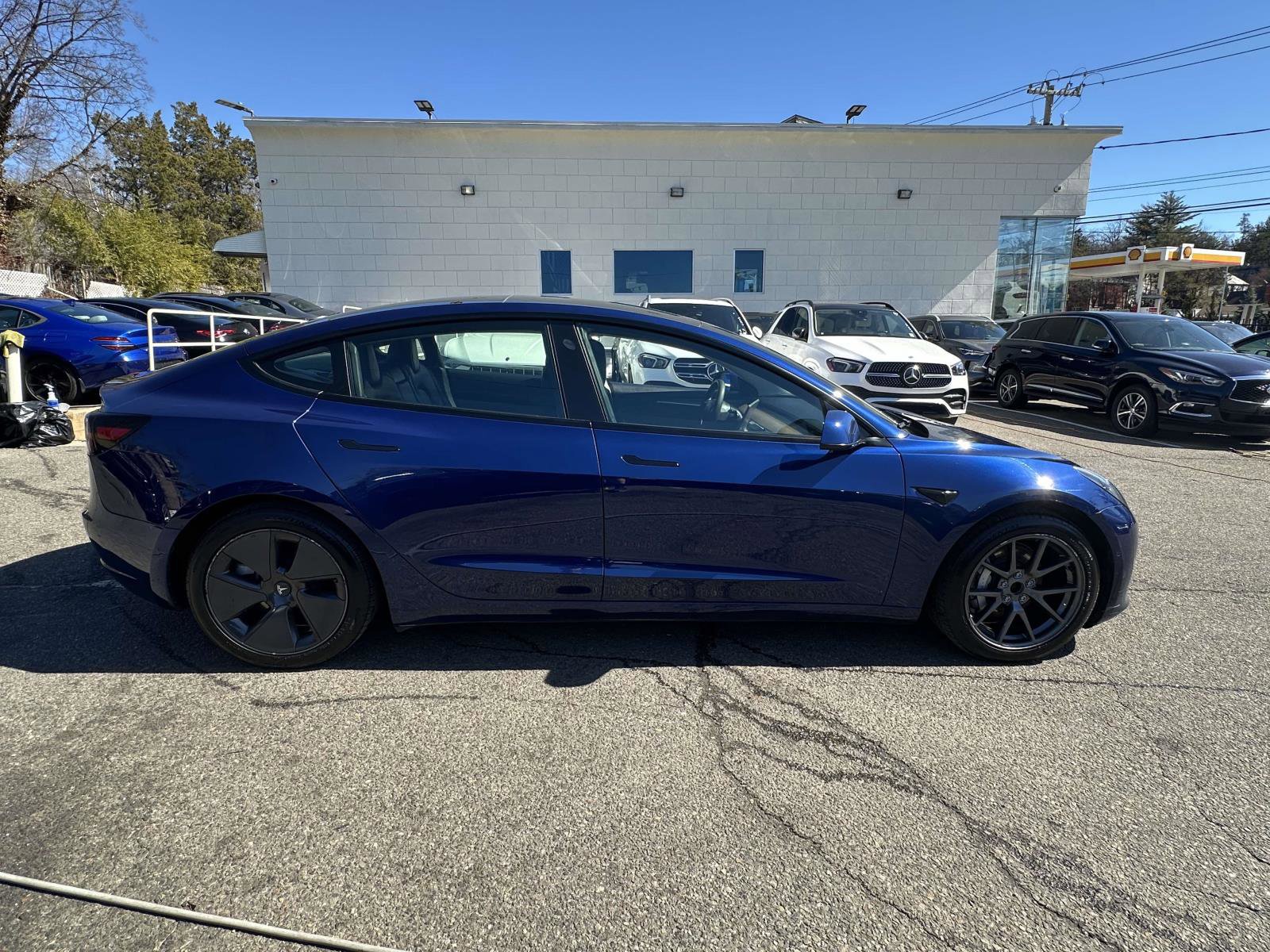 Used 2022 Tesla Model 3 Long Range image 2