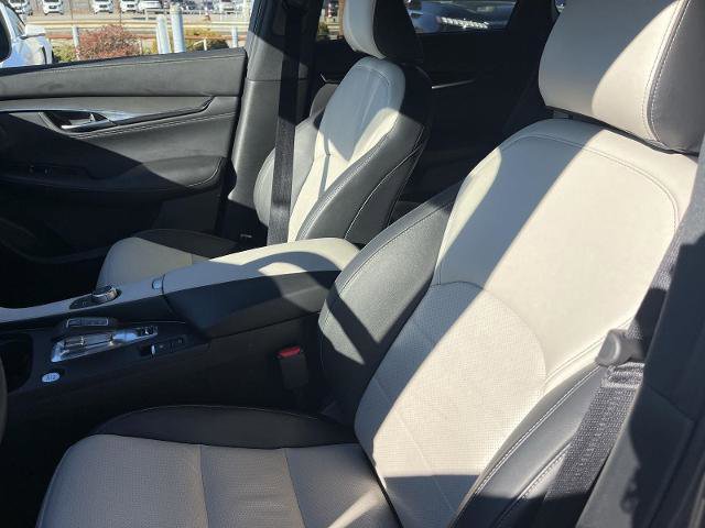 Certified 2025 INFINITI QX55 Luxe w/ Cargo Package image 9