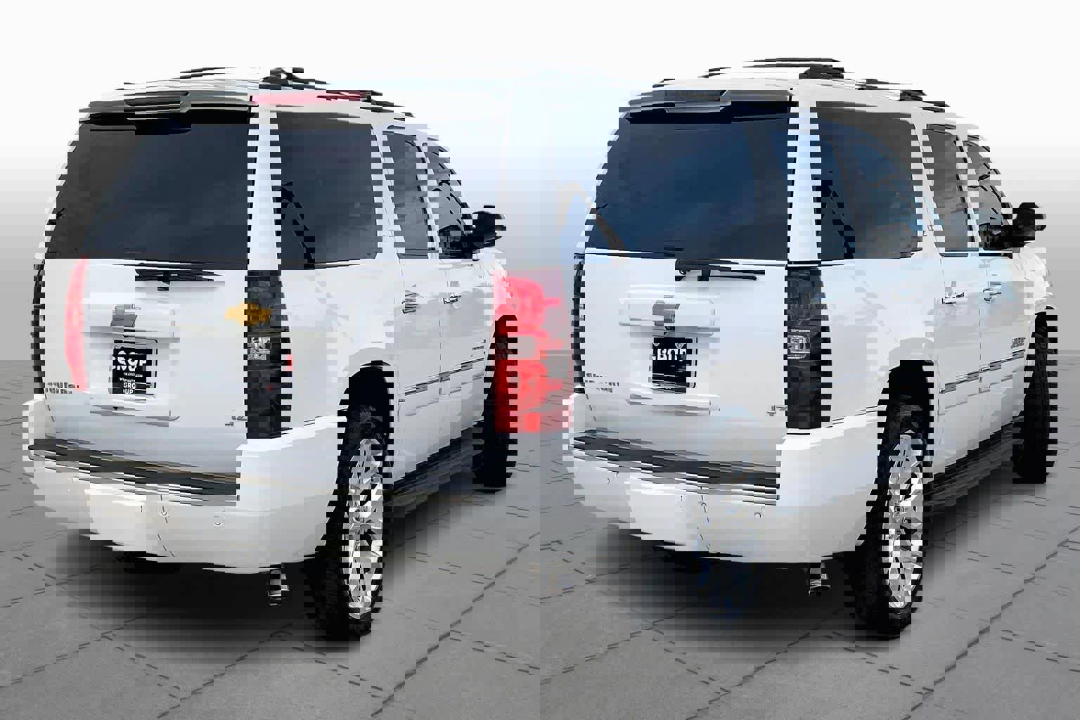 Used 2013 Chevrolet Suburban LTZ image 12