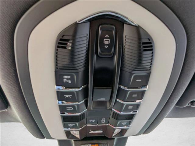 Used 2019 Porsche Macan S image 13