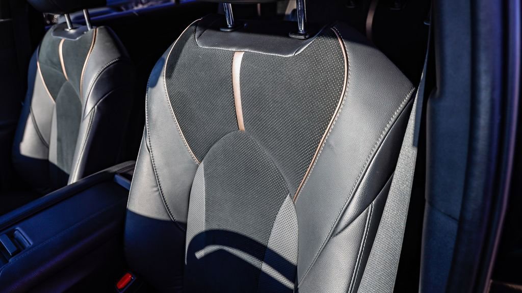 Used 2024 Toyota Grand Highlander AWD Hybrid image 27