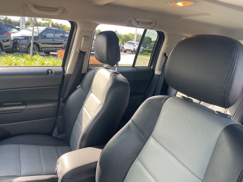 Used 2015 Jeep Patriot Latitude FWD image 17