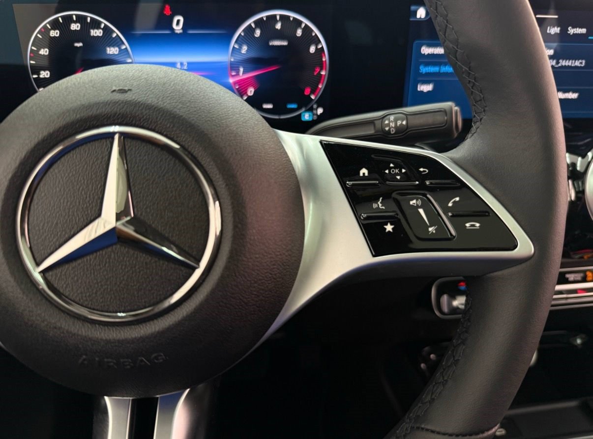 New 2026 Mercedes-Benz GLB 250 image 14