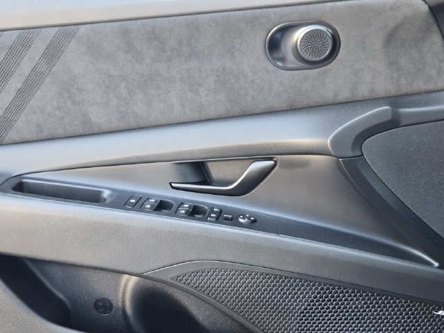 Certified 2025 Hyundai Elantra N FWD image 16
