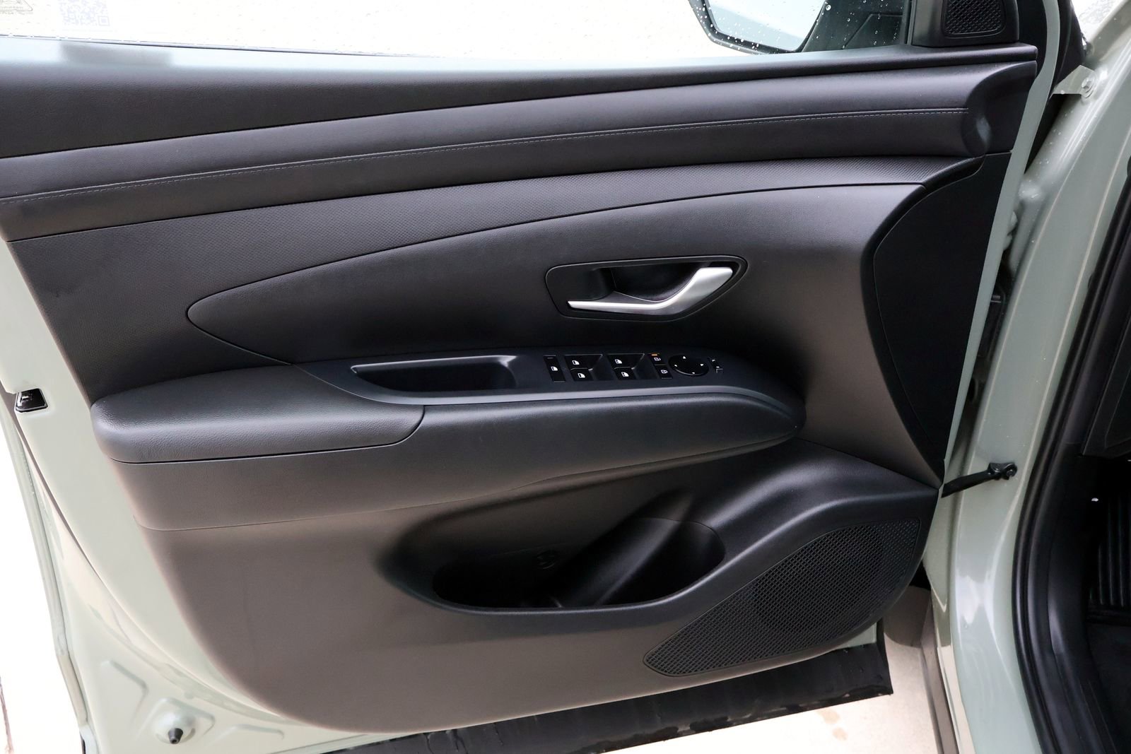Used 2025 Hyundai Santa Cruz SEL FWD image 16