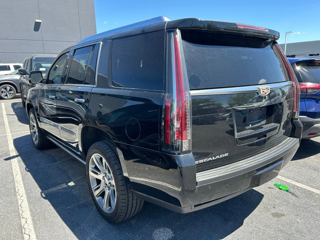 Used 2016 Cadillac Escalade Premium AWD/4WD image 4