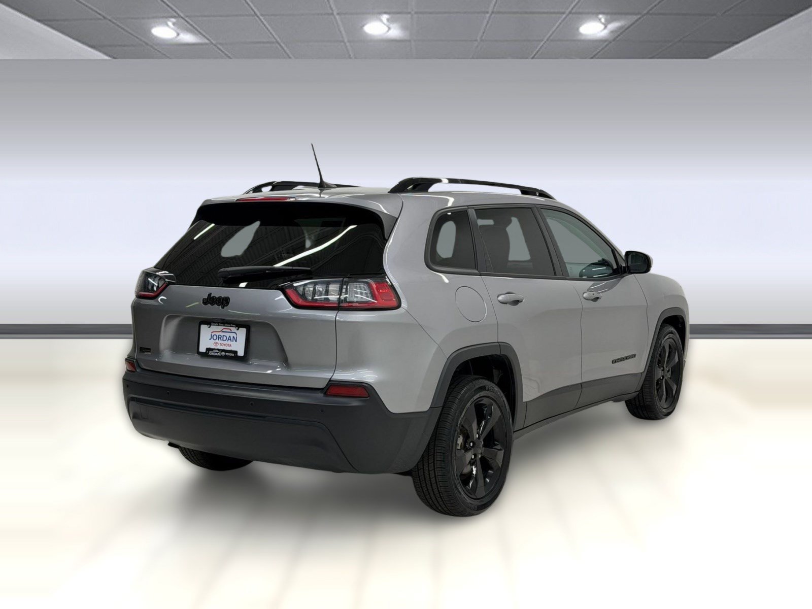 Used 2020 Jeep Cherokee Latitude Plus FWD image 7