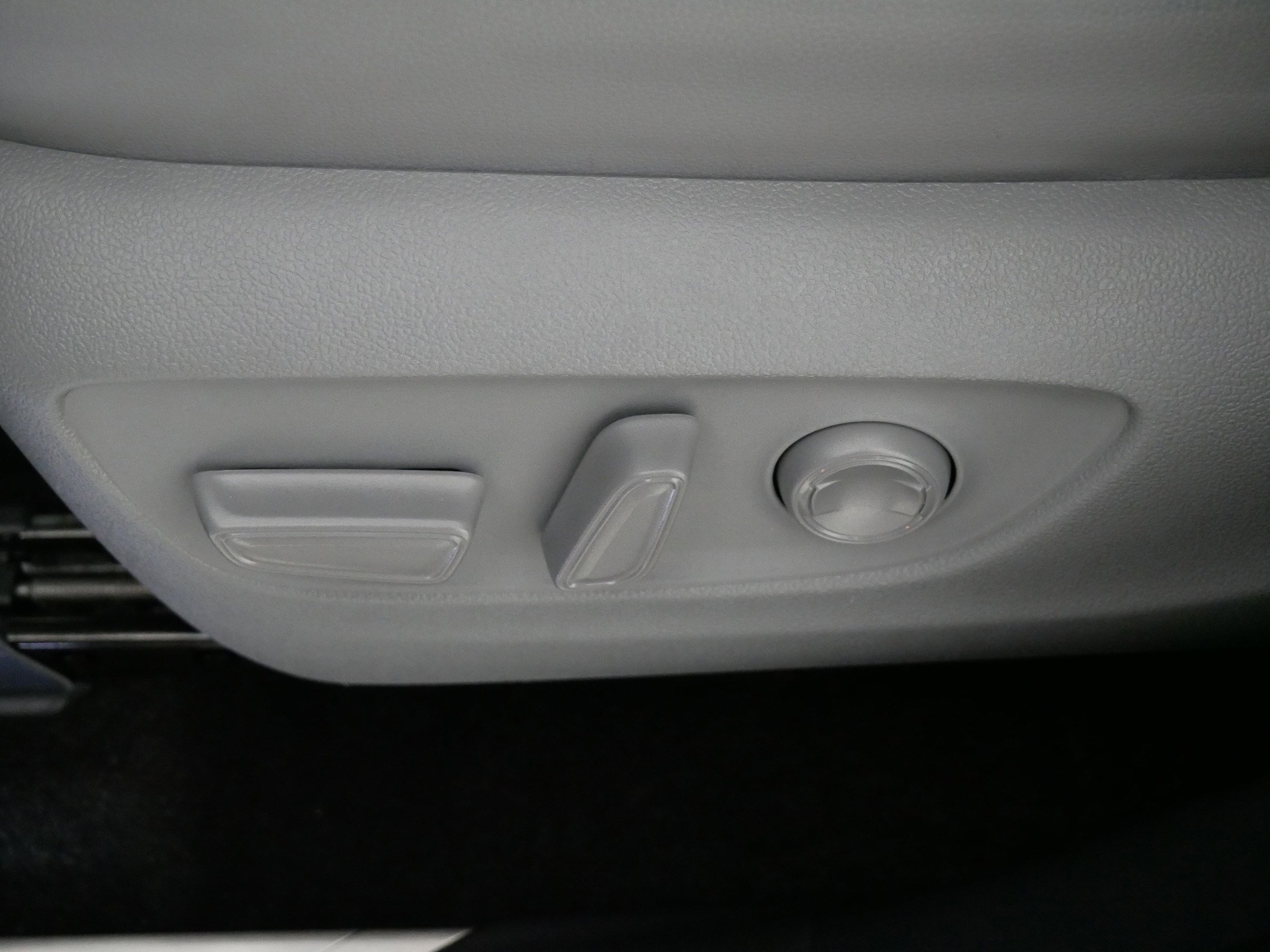 Used 2025 Toyota Highlander Limited image 20