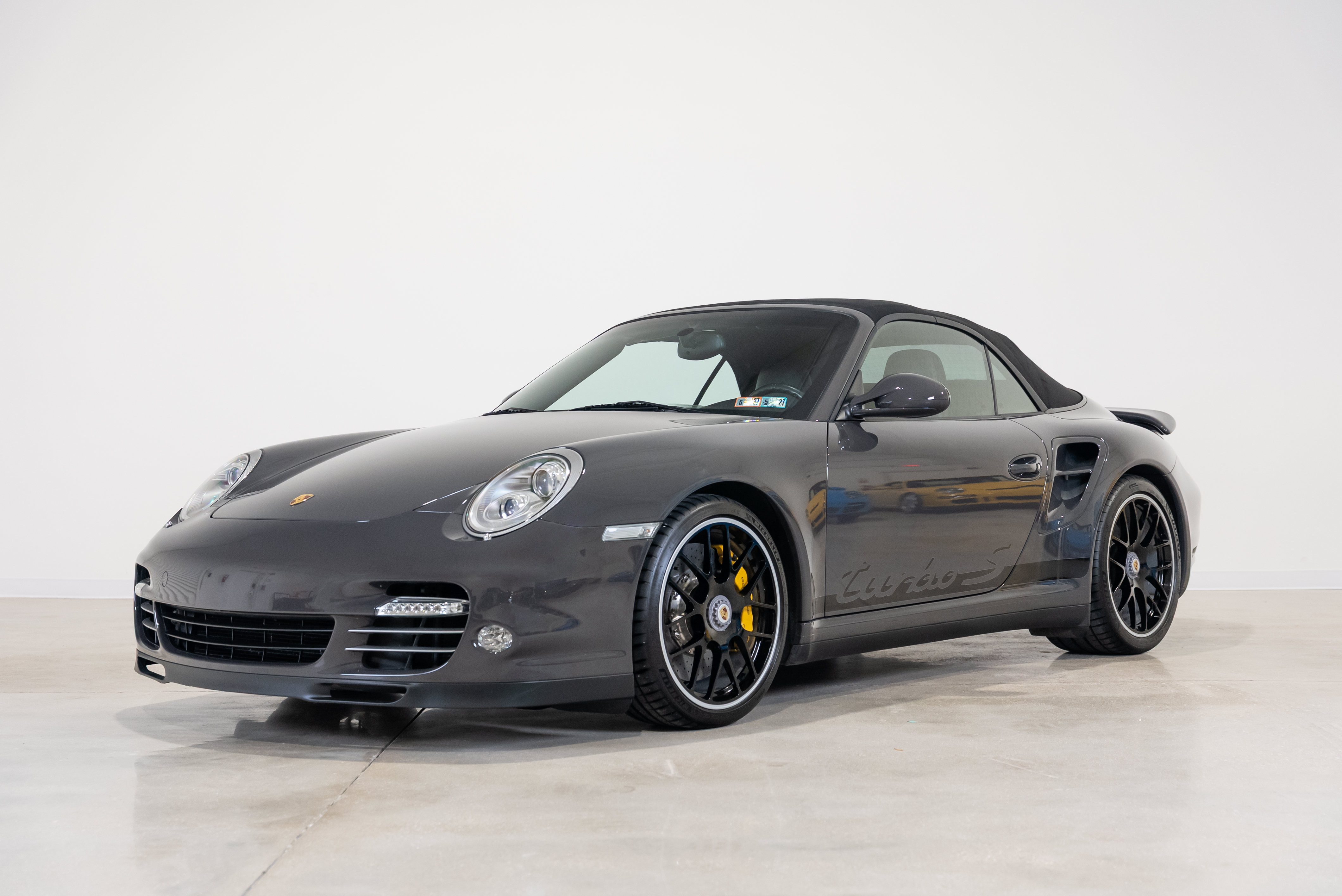 Used 2012 Porsche 911 Edition 918 Spyder AWD/4WD image 1