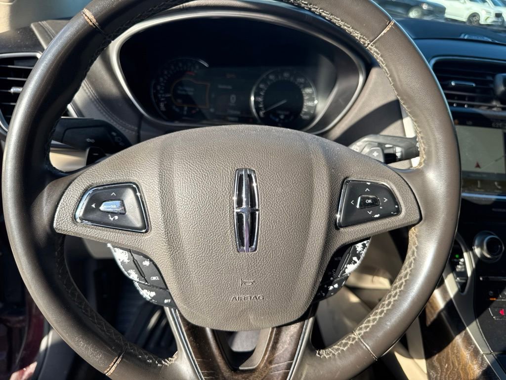 Used 2017 Lincoln MKX Select w/ Select Plus Package FWD image 16