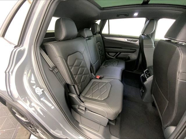 New 2026 Volkswagen Atlas Cross Sport SE AWD/4WD image 10
