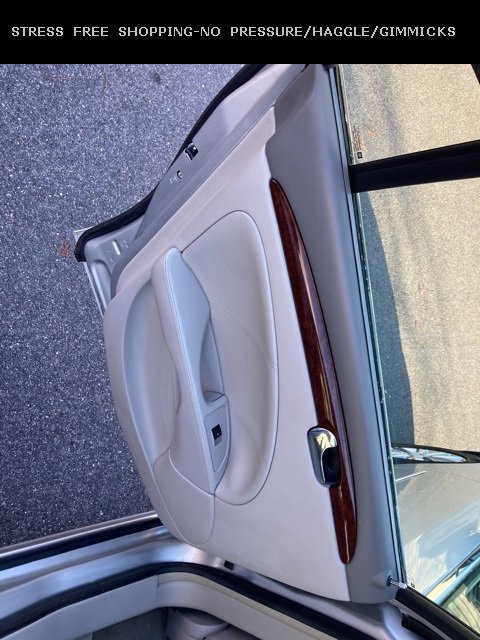 Used 2011 Buick Lucerne CXL image 25