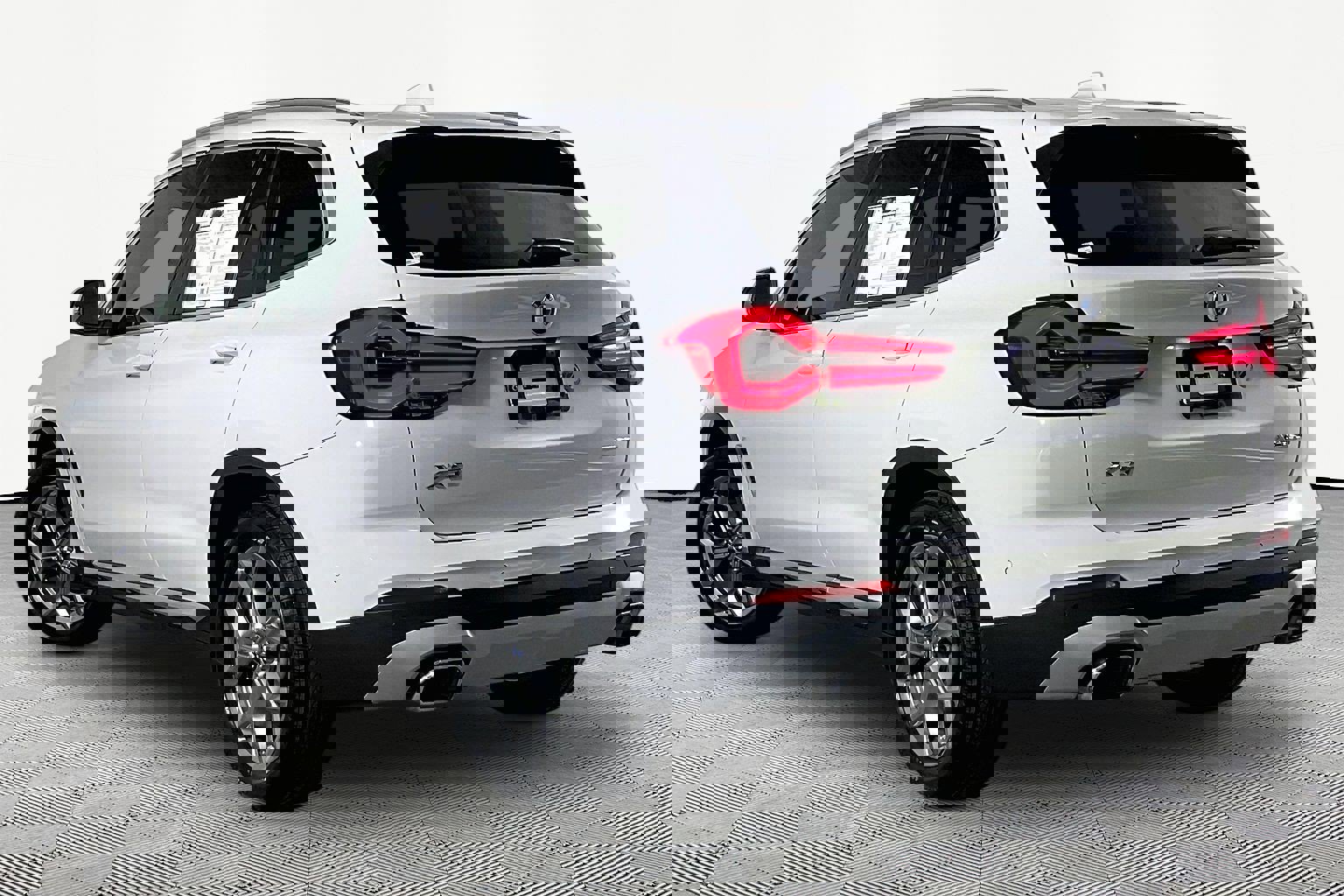 Certified 2024 BMW X3 xDrive30i w/ Premium Package image 5