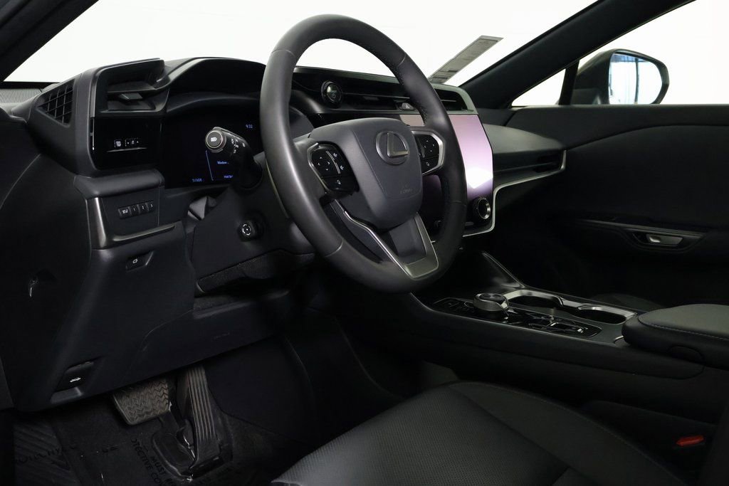 Used 2023 Lexus RZ 450e Premium image 7